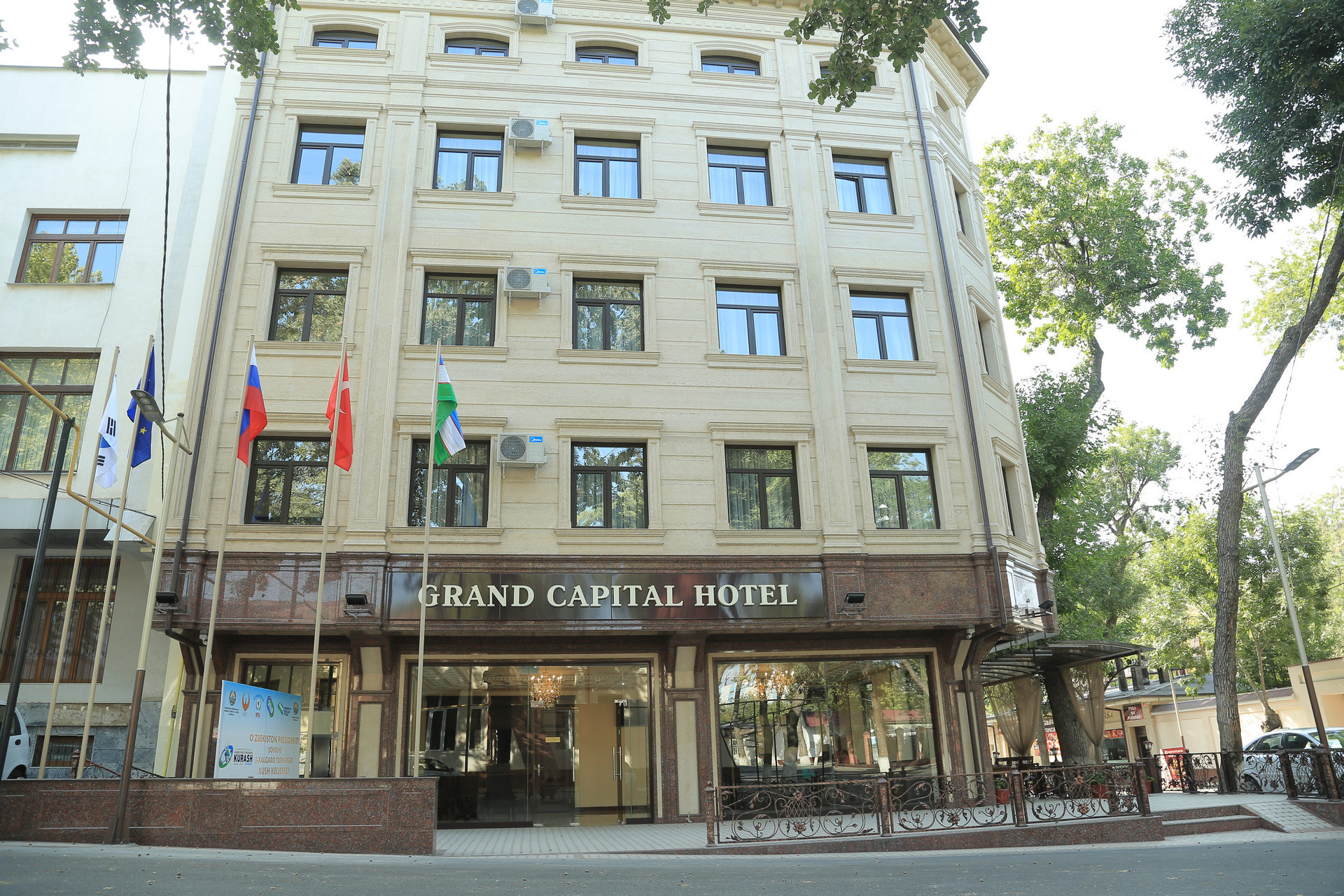 Grand Capital Hotel 
