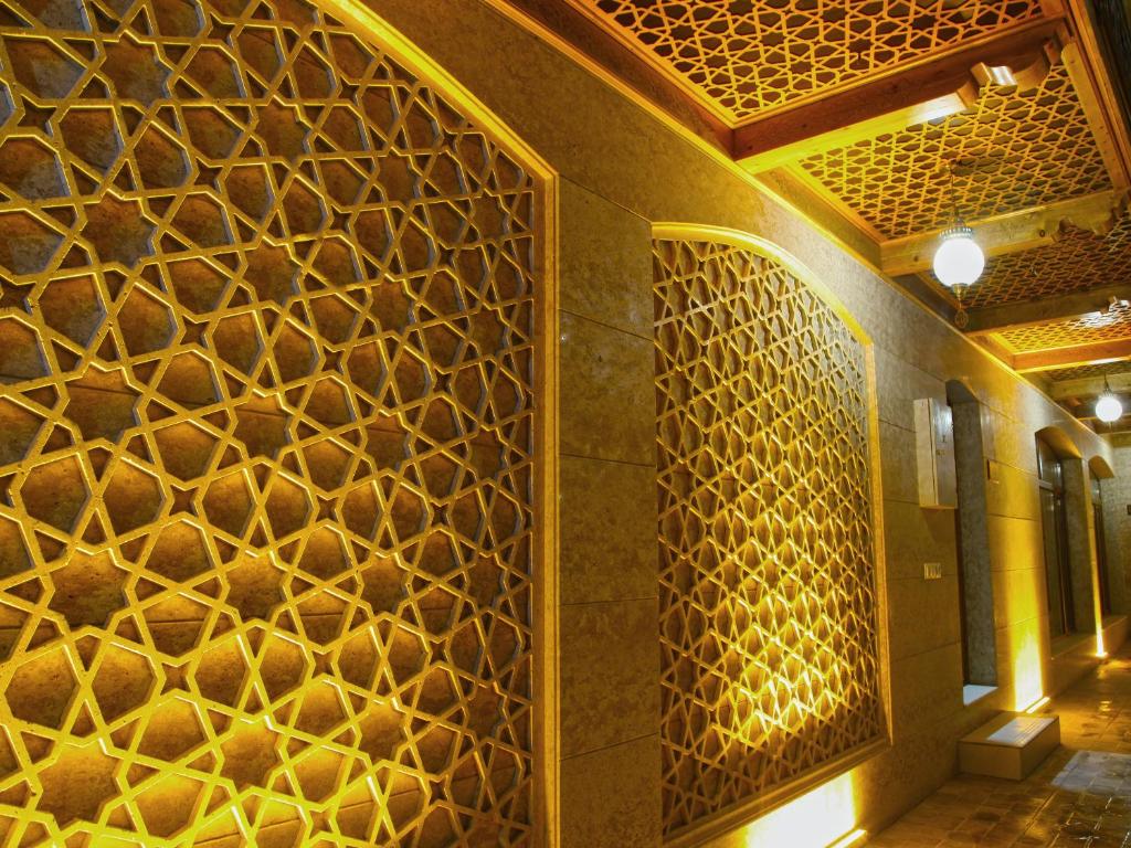 CARAVAN Plaza Boutique Hotel